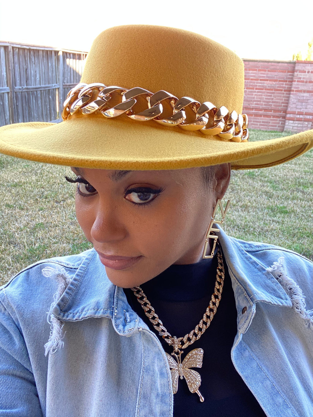 Chain Fedora Mustard