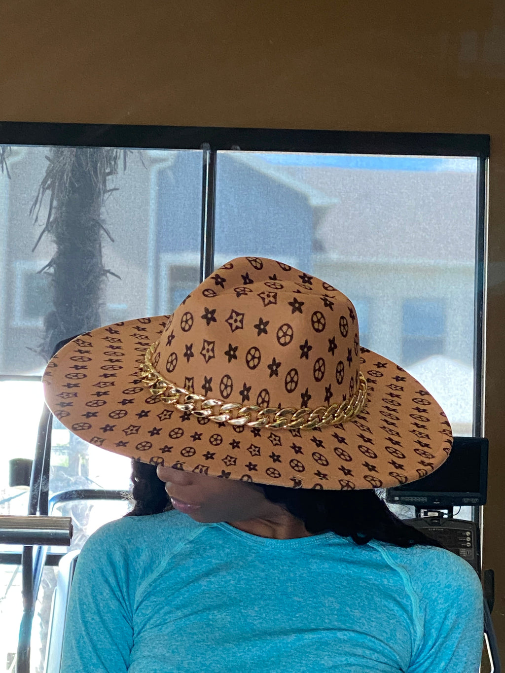 Luxury Chain Fedora Camel BG