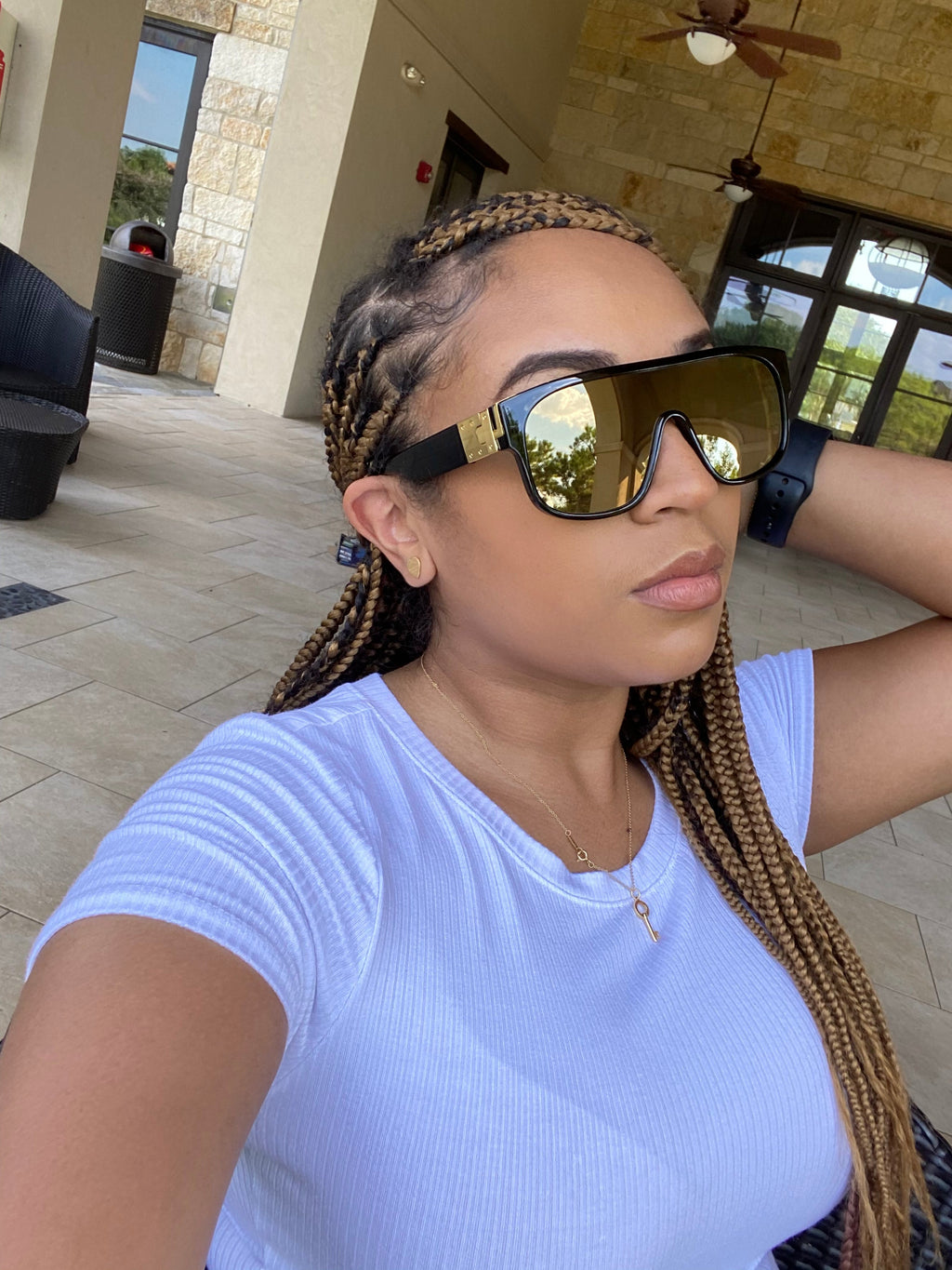 TYRA Black Rv