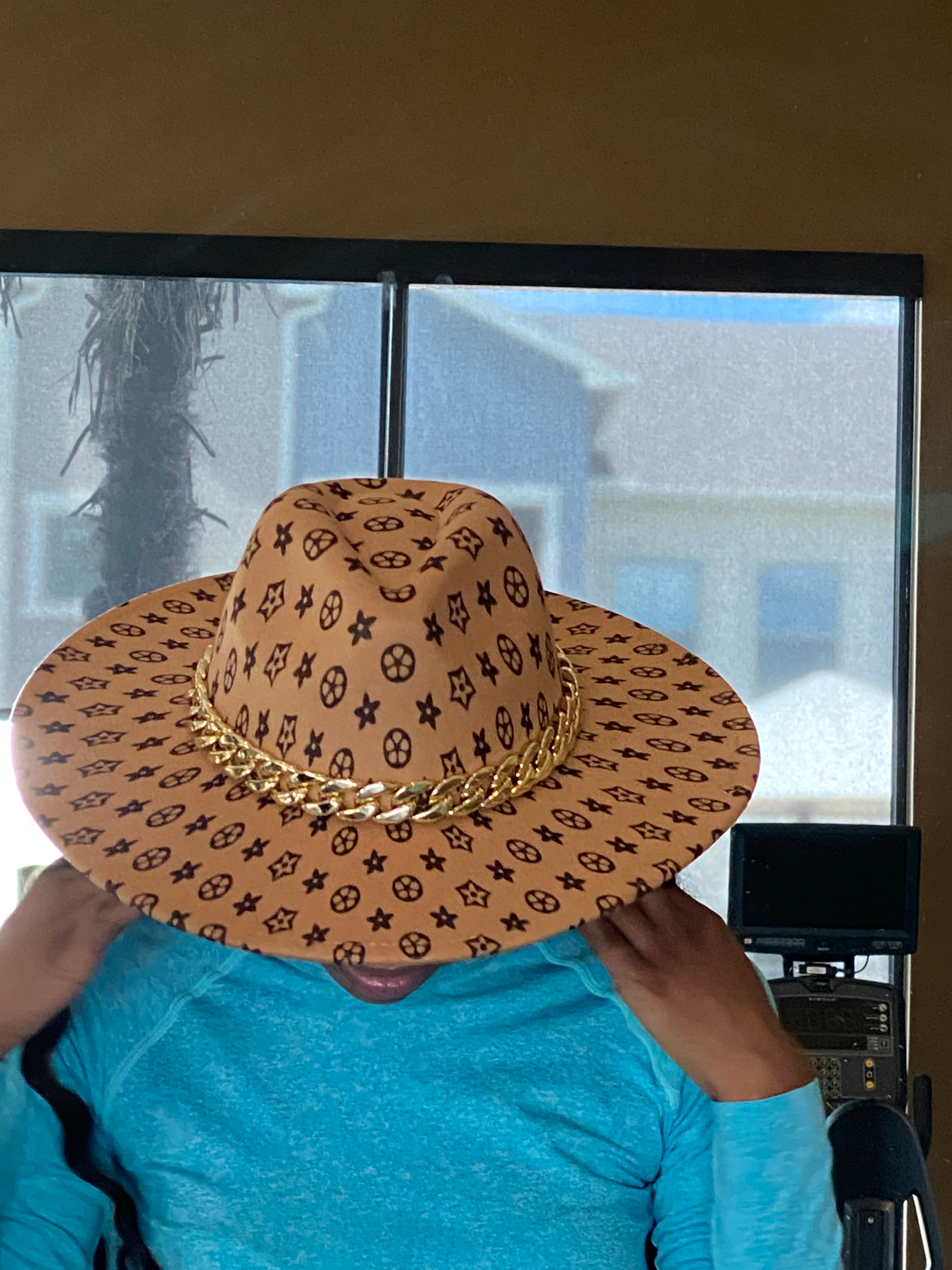 Luxury Chain Fedora Camel BG